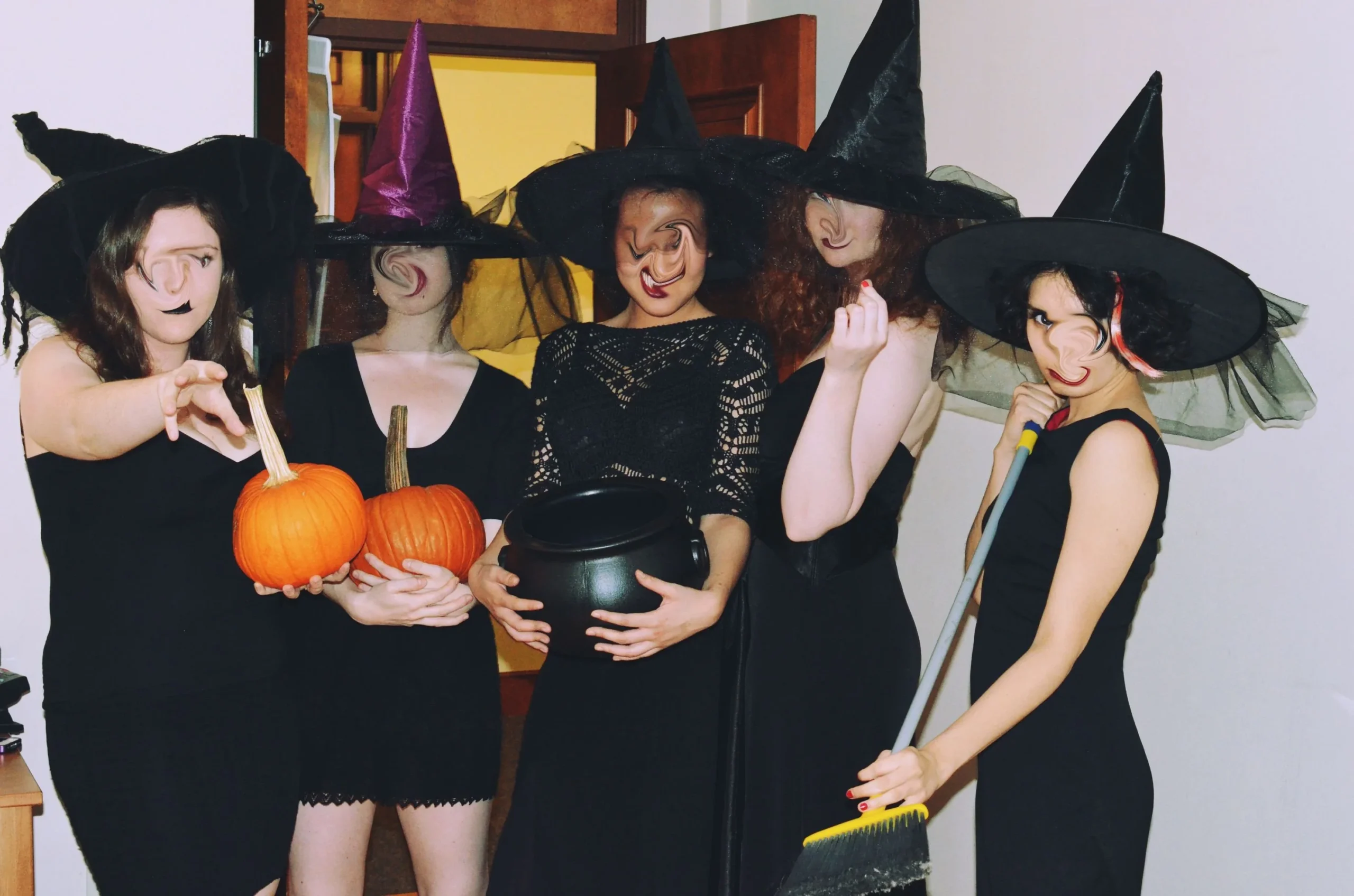 Halloween Costumes Shop -Party Persona Shop p77KT2EwB4ABRA78SMnx jL32H nibskz9i36E0rbrI scaled